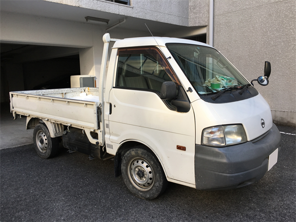 不用品回収のトラック